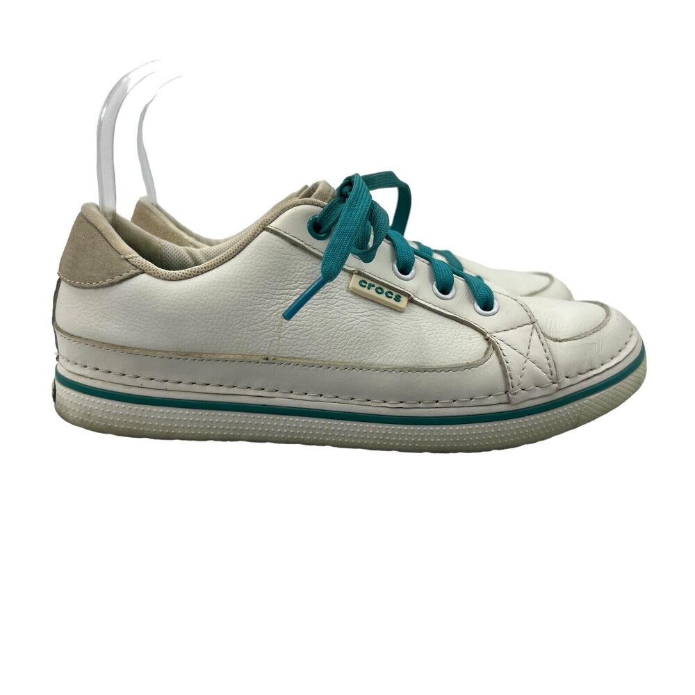 Crocs Womens 7 Golf Shoe Bradyn Low Top Lace Up Comfort Leather Athletic Sneaker